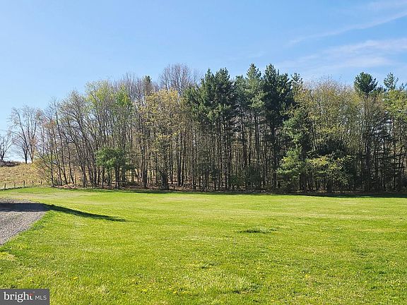 4th image of 539 Plum Run Rd