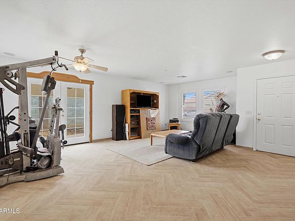 2nd image of 304 S CANFIELD --