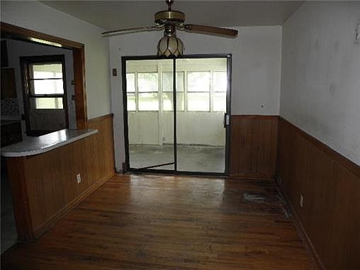 3rd image of 2531 S 49th Ter