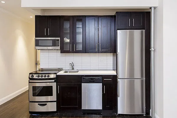 Rented by Voro New York | media 2