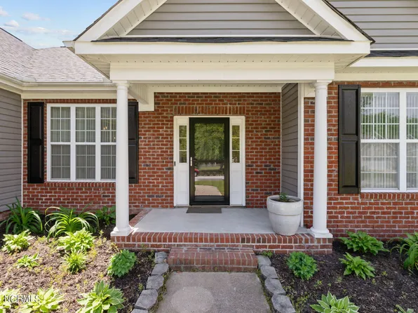 206 Palisades Way, New Bern, NC 28560