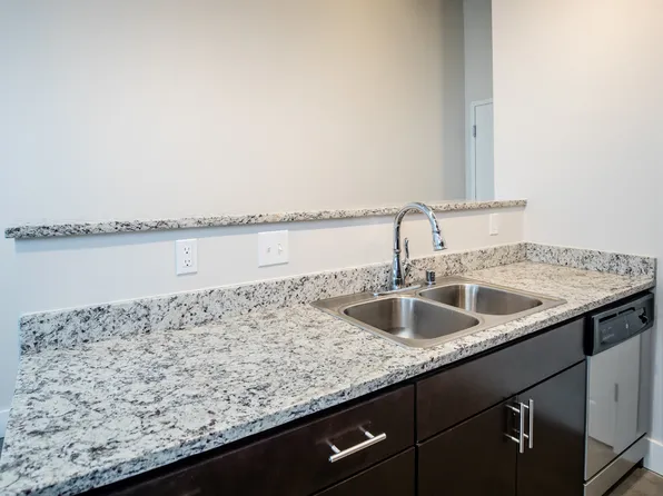 Park Plaza Apartments