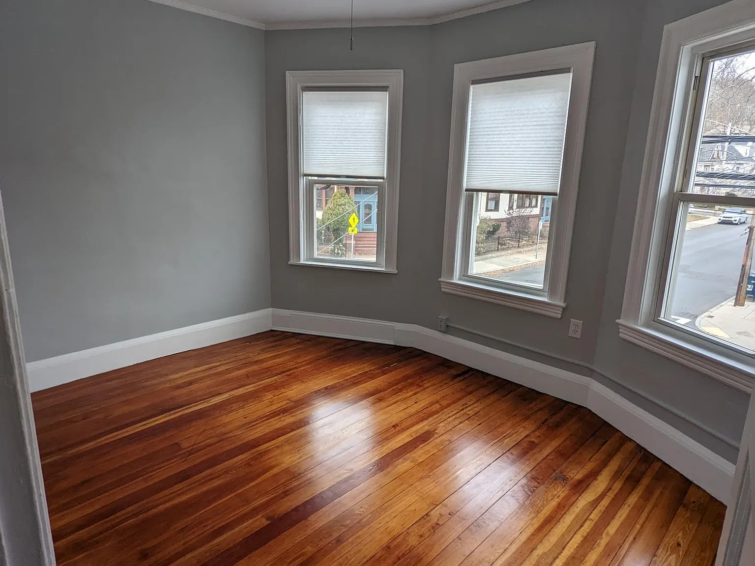 310 Faneuil St — Photo 3