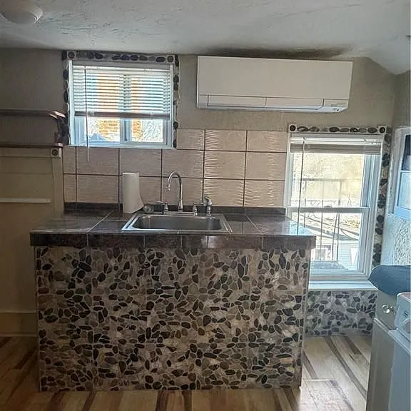 69 Hope St #1 — Photo 8