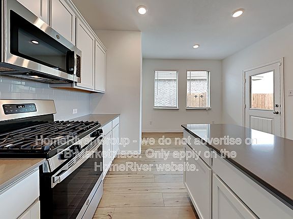 4th image of 5428 Montrose Dr