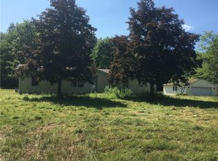 5609 Sodom Hutchings Rd, Farmdale, OH 44417