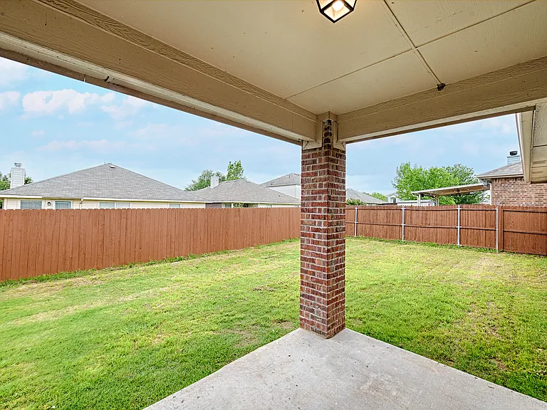 1213 Lambert Dr — Photo 28