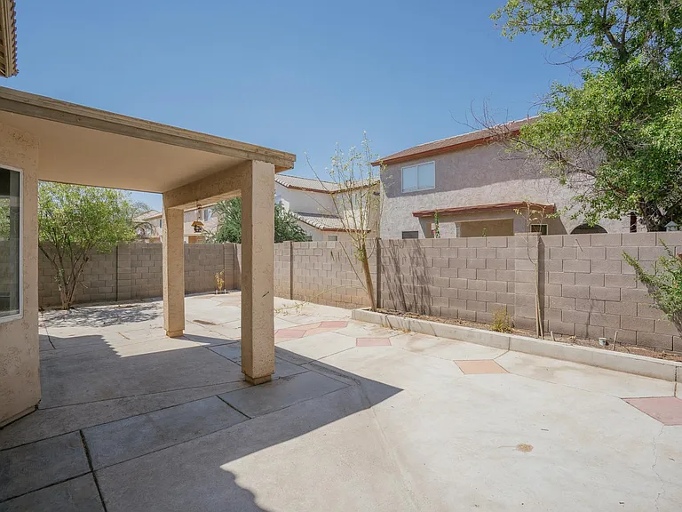 9016 W Preston Ln — Photo 18