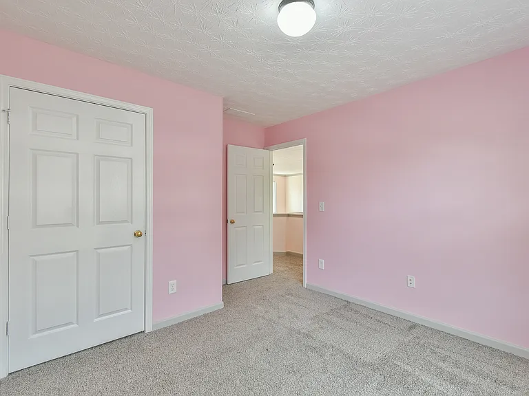 778 Roxholly Ln — Photo 29