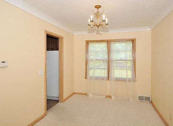 5th image of 1811 Hamline Ave N