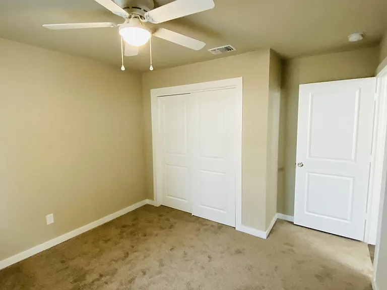 307 N Colbert Ave — Photo 11