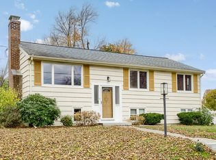 4 Kings Grant Rd, Westborough, MA 01581