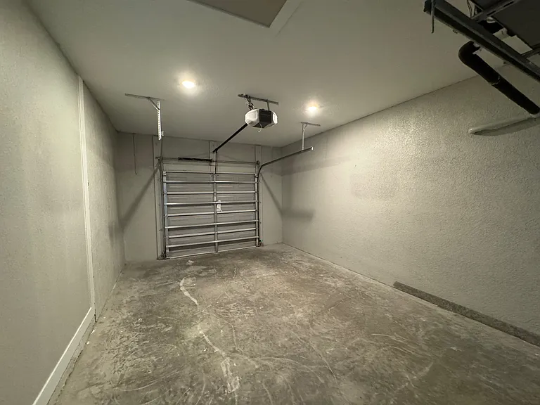 2020 Dorion St — Photo 16