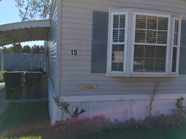 19 Charlie St, Castleton On Hudson, NY 12033