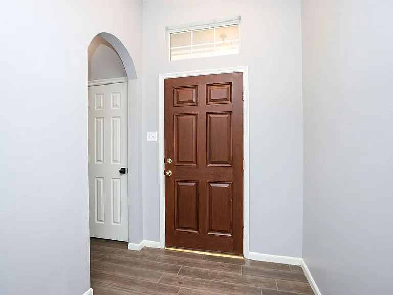 11110 Fall Point Dr — Photo 4