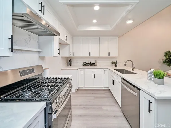 7021 Alondra Blvd APT 18, Paramount, CA 90723