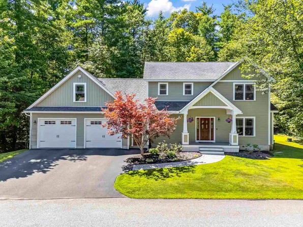 33 Cardinal Drive, Dover, NH 03820