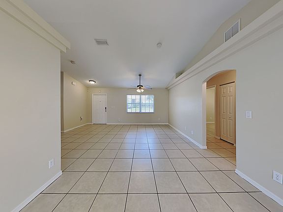 4th image of 6203 NW Kukui Ct