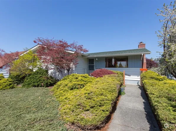 911 E 10th Street, Port Angeles, WA 98362