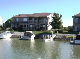 8935 W Canada Goose Ct, Oak Harbor, OH 43449