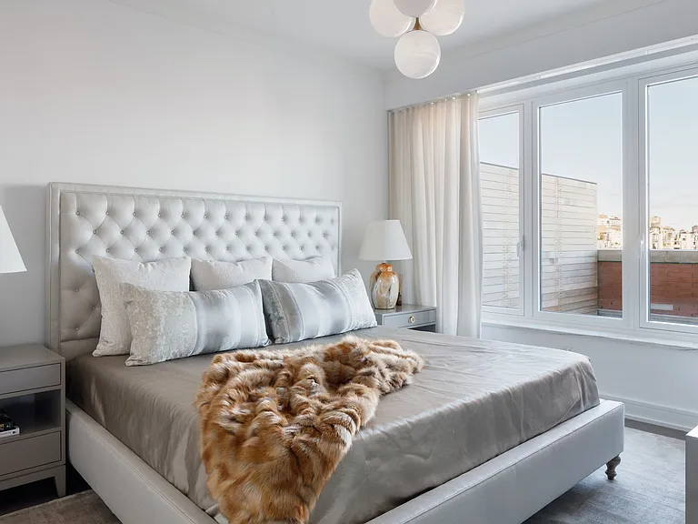 222 W 80th St #4C — Photo 4