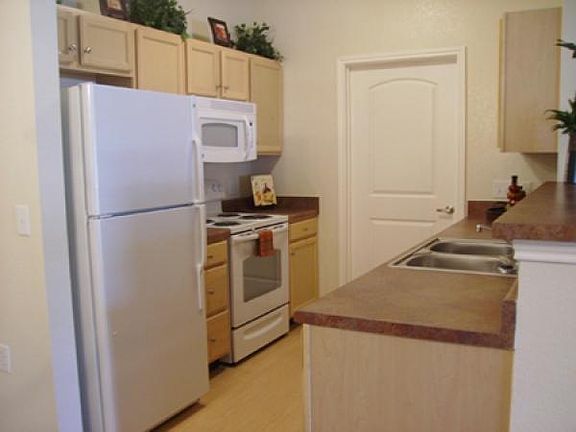5th image of 6200 Loyola Ln #962dapfk0