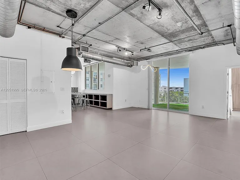444 NE 30th St #608 — Photo 9