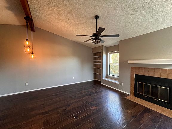 5th image of 5309C Indio Dr