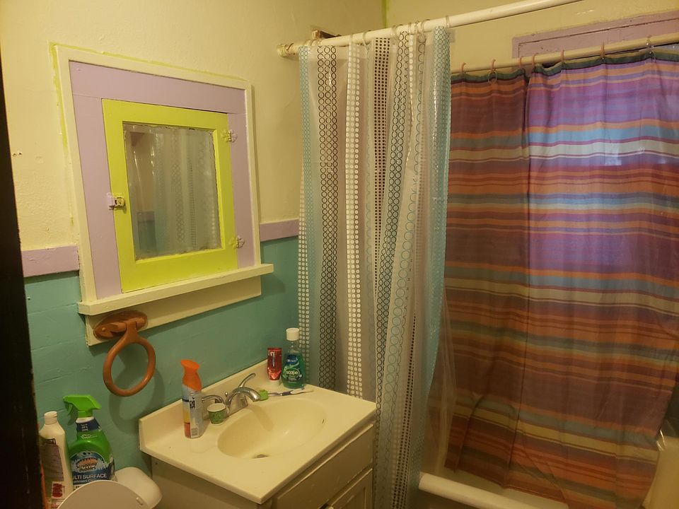 1st image of 1116 W Jefferson St