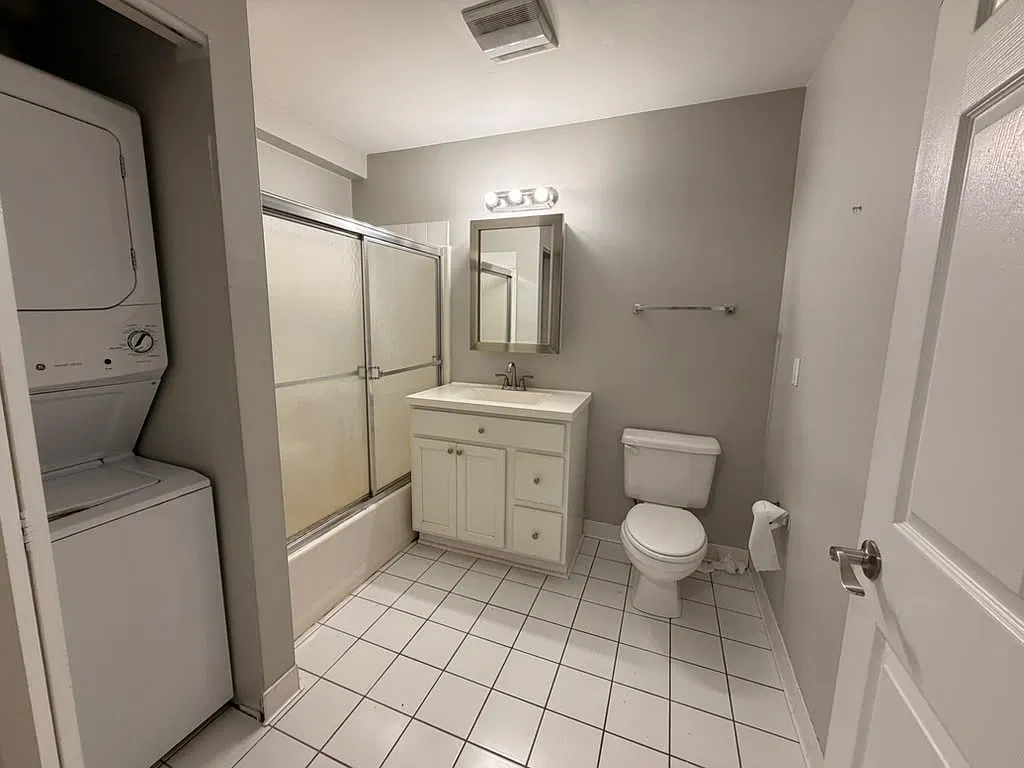 1 bed, $2,000 — Photo 3