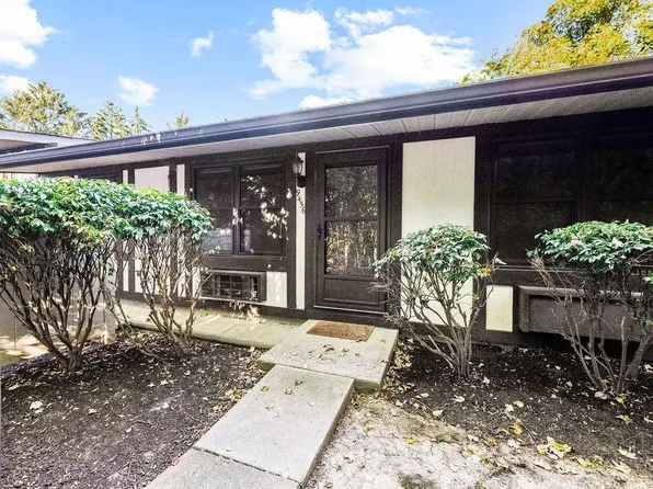 9456 Willowgate Dr, Cincinnati, OH 45251