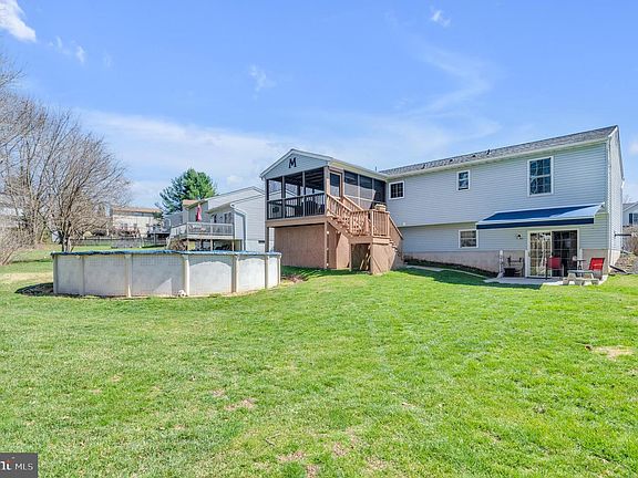 2nd image of 3832 Dakota Rd