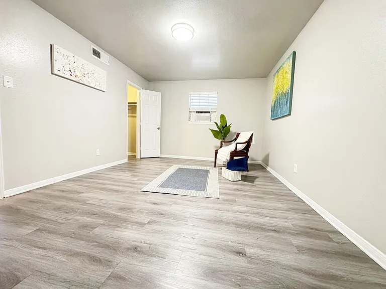 11211 S Post Oak Apartments — Photo 23