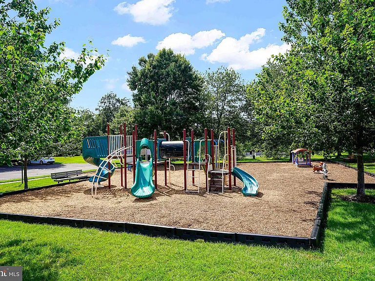 13212 Coralberry Dr — Photo 38