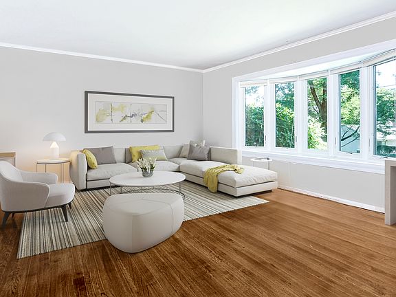 4th image of 12 Darwood Pl