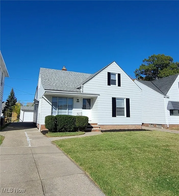 12913 Darlington Ave photo 1