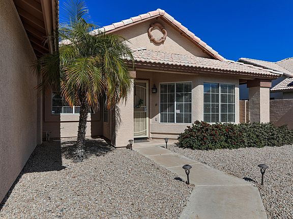 3rd image of 9158 W Acoma Dr