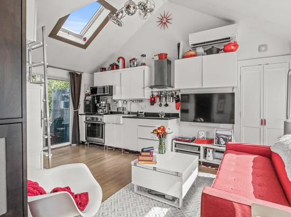 962 Commercial Street #U8, Provincetown, MA 02657