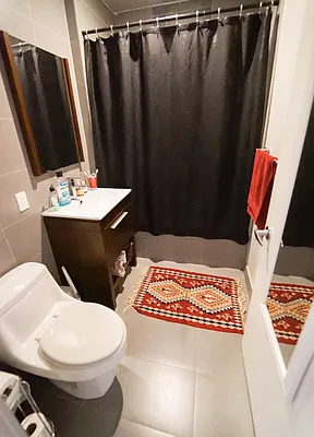 Rented by City Vista Inc | media 56