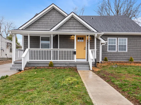 1061 Meadow Ln, Lexington, KY 40505