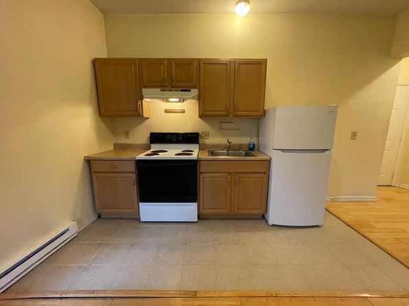 357 Main St APT 4