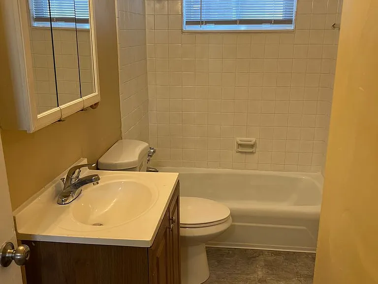 Creekstone Village — Photo 6