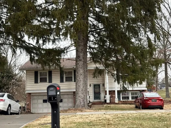 4016 E Kemper Rd, Cincinnati, OH 45241