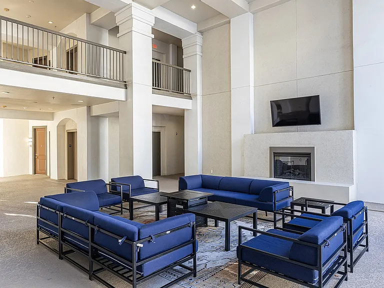 Monterra Las Colinas Apartments — Photo 21