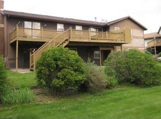 6900 Belhurst Ave, Jenison, MI 49428