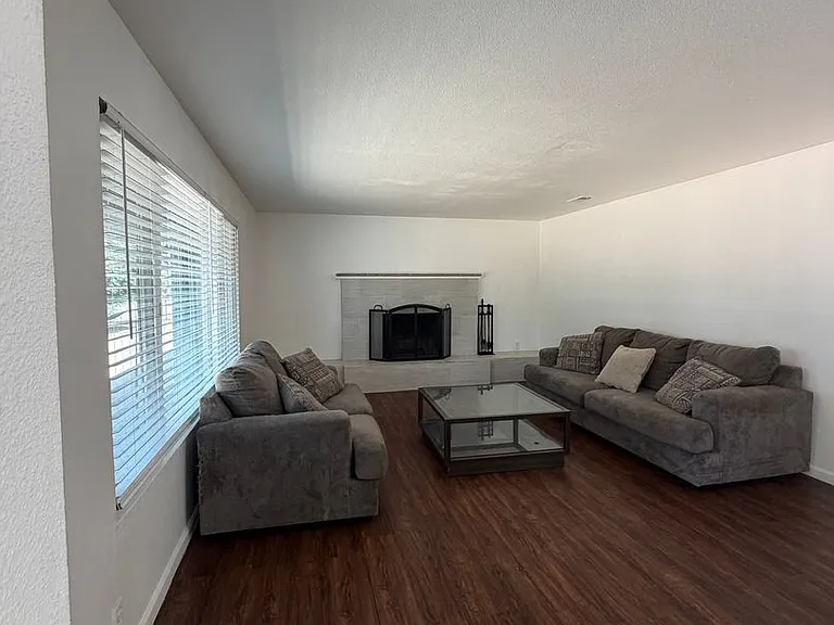 7676 Hemlock Ave — Photo 20