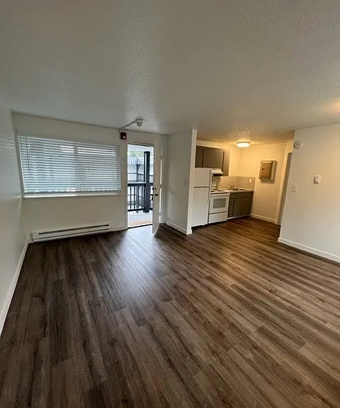 Apt #34, Gorgeous Wood
Plank Flooring