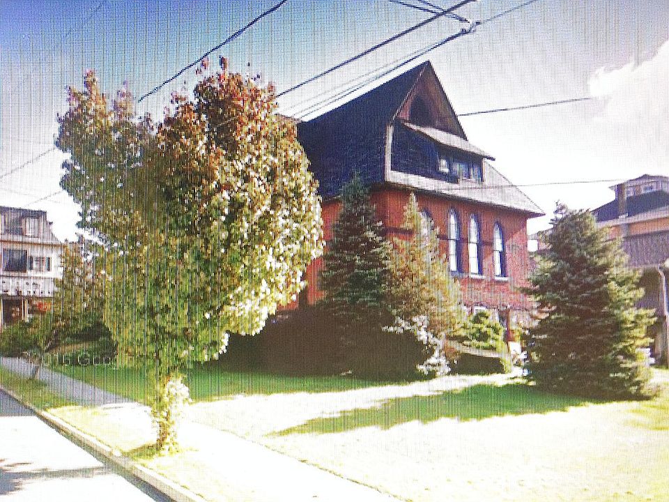 2nd image of 29 W 4th St