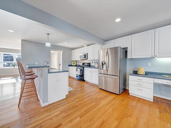 5th image of 4408 Montgomery Rd