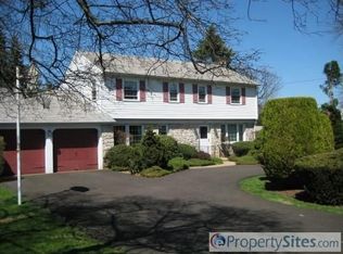 2412 Michael Rd, Huntingdon Valley, PA 19006